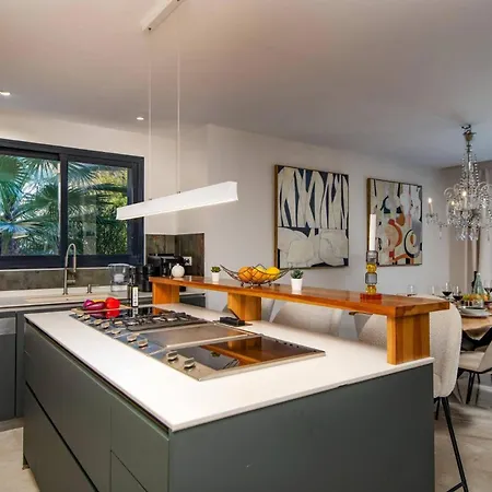 Anna Sol By * マルベーリャ